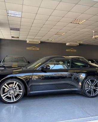 Porsche 911 Carrera Coupé Black Edition