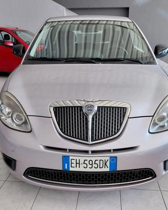 Lancia Ypsilon 1.2 69 CV Unyca KM 128.800