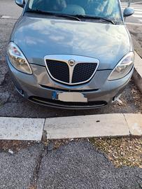 Lancia  ypslon