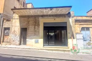 Magazzino Deposito mq 160 con wc