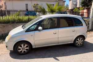 Auto opel meriva