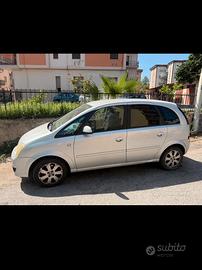 Auto opel meriva