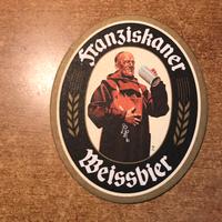 Sotttobicchierendi birra Franziskaner