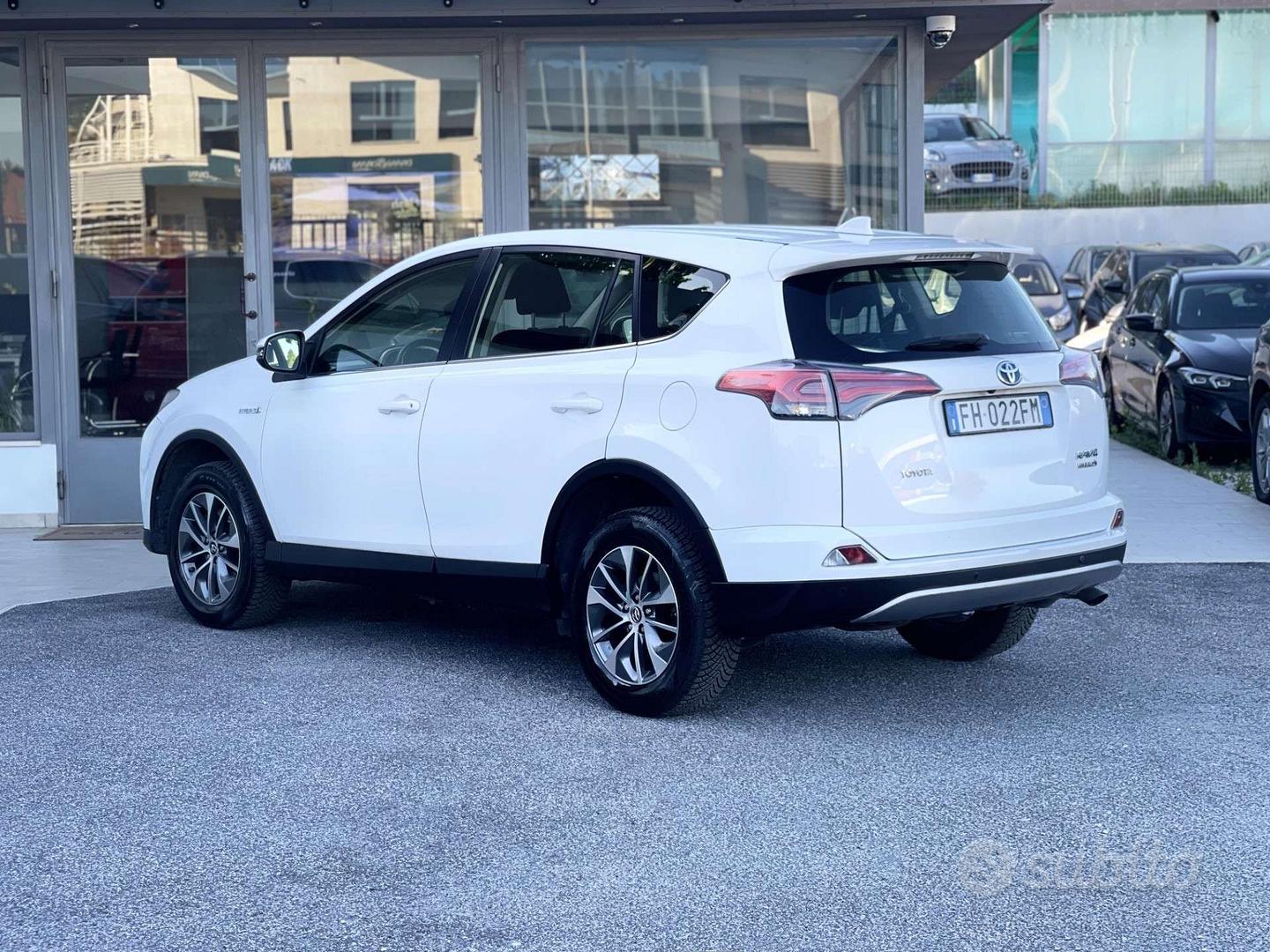 Toyota Rav4 2017 photo 4