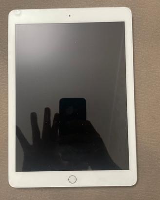 iPad 12 sim-Wi-Fi