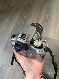 Canon EOS 300D, obiettivo kit EF-S 18-55mm