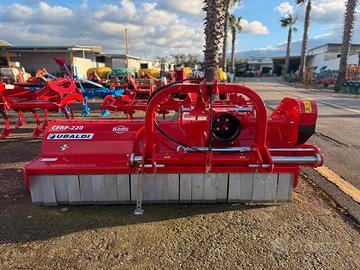 TRINCIA SEMI FORESTALE UBALDI MOD. CFRP 220