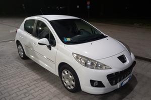 peugeot 207   1.4 diesel  anche per neopatentati 