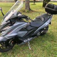 Kymco AK 550 - motore nuovo leggi bene