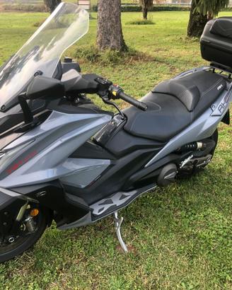 Kymco AK 550 - motore nuovo leggi bene