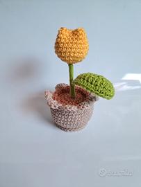 Tulipano all'uncinetto giallo, circa 13x6cm 