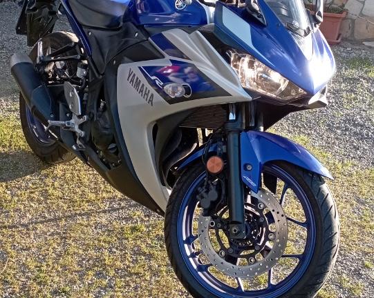 Yamaha YZF R3 - 2015