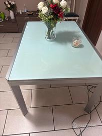 Tavolo allungabile in vetro