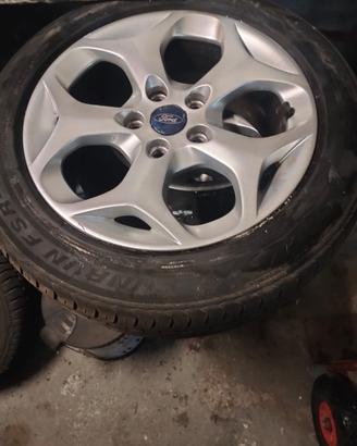 Gomme Ford Focus serie 4
