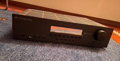 Amplificatore multicanale CAMBRIDGE Azur 540R