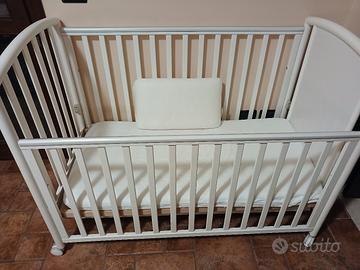 culla pali con materasso e cassetto
