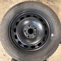 Cerchi audi con gomme