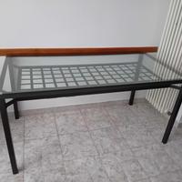 Tavolo in vetro e ferro