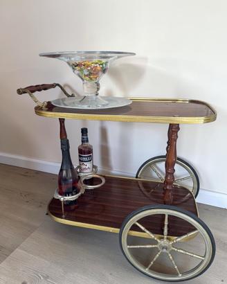 carrello porta vivande vintage con ruote grandi