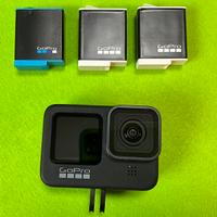 Gopro 9 Black con 3 batterie e Accessori