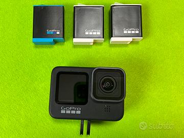 Gopro 9 Black con 3 batterie e Accessori