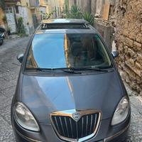 auto lancia 