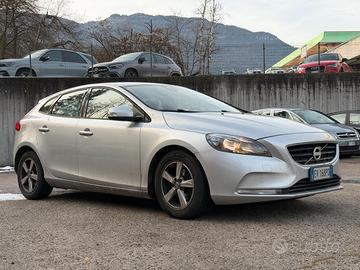 Volvo v40 pezzi di ricambio