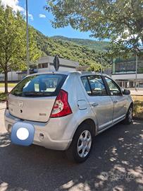 Dacia Sandero 1.4 MPI 
