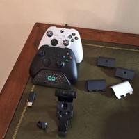 Controller Xbox + Accessori