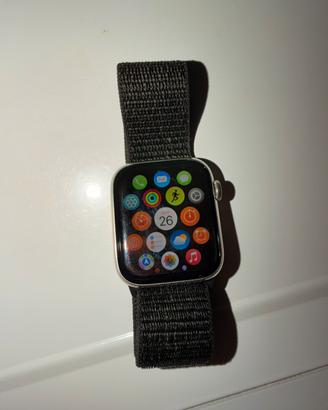 Apple watch 4 nike plus