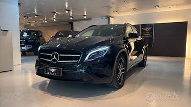 MERCEDES-BENZ GLA 200 1.6 B 156CV - 2015