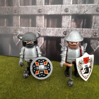 2 guerrieri playmobil Knights
