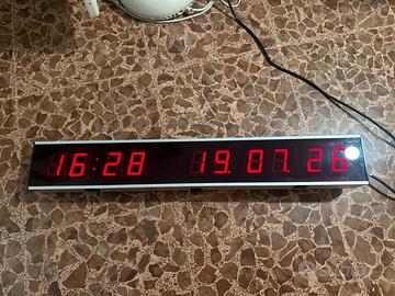 Orologio led luce rossa da appoggio o da parete