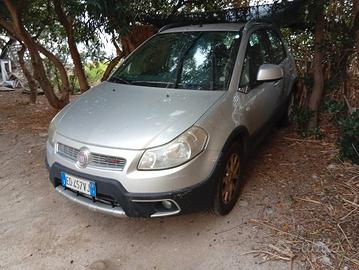 FIAT SEDICI 4×4 2.0 MULTIJET 