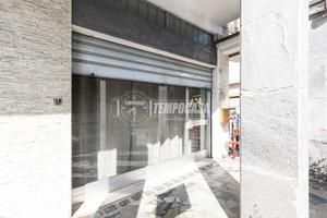 Negozio piano terra in Centro Oggiono con box Dopp