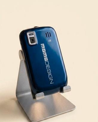 Telefonino Momo design. Per collezionisti