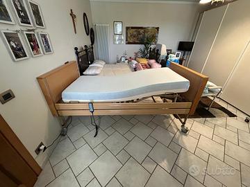 Letto ospedaliero elettrico