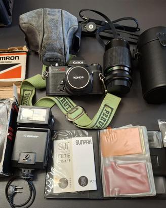 Macchina fotografica Reflex Konica TC