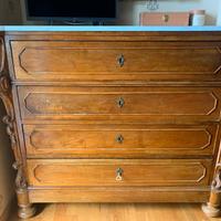 Comò dell'800 in noce