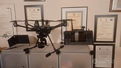 Drone professionale YUNEEC TYPHOON H