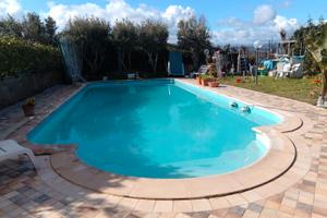 Villa a schiera con piscina a Catanzaro lido