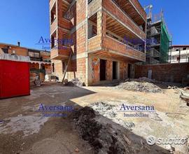 Appartamento con 350mq di cortile e ingresso indip