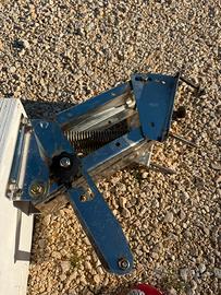 Staffa motore fuoribordo