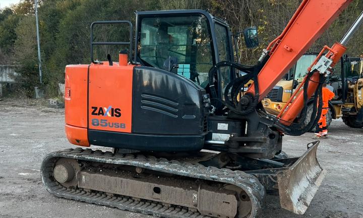 Escavatore cingolato Hitachi Zx85u5