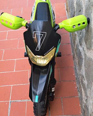 Moto elettrica per bambino