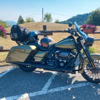 Harley-Davidson Road King C.V.O. - 2017