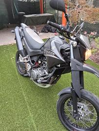 Yamaha XT660X