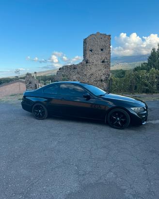 Bmw e92 total black