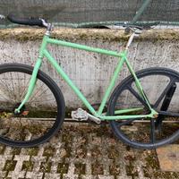 Bici scatto fisso