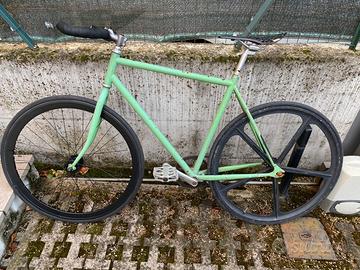 Bici scatto fisso